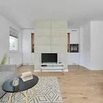 Na Grobli Riverside & Free Garage By Renters